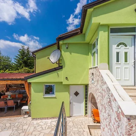 Greenhouse Adria Feriehus Bribir (Primorje-Gorski Kotar)